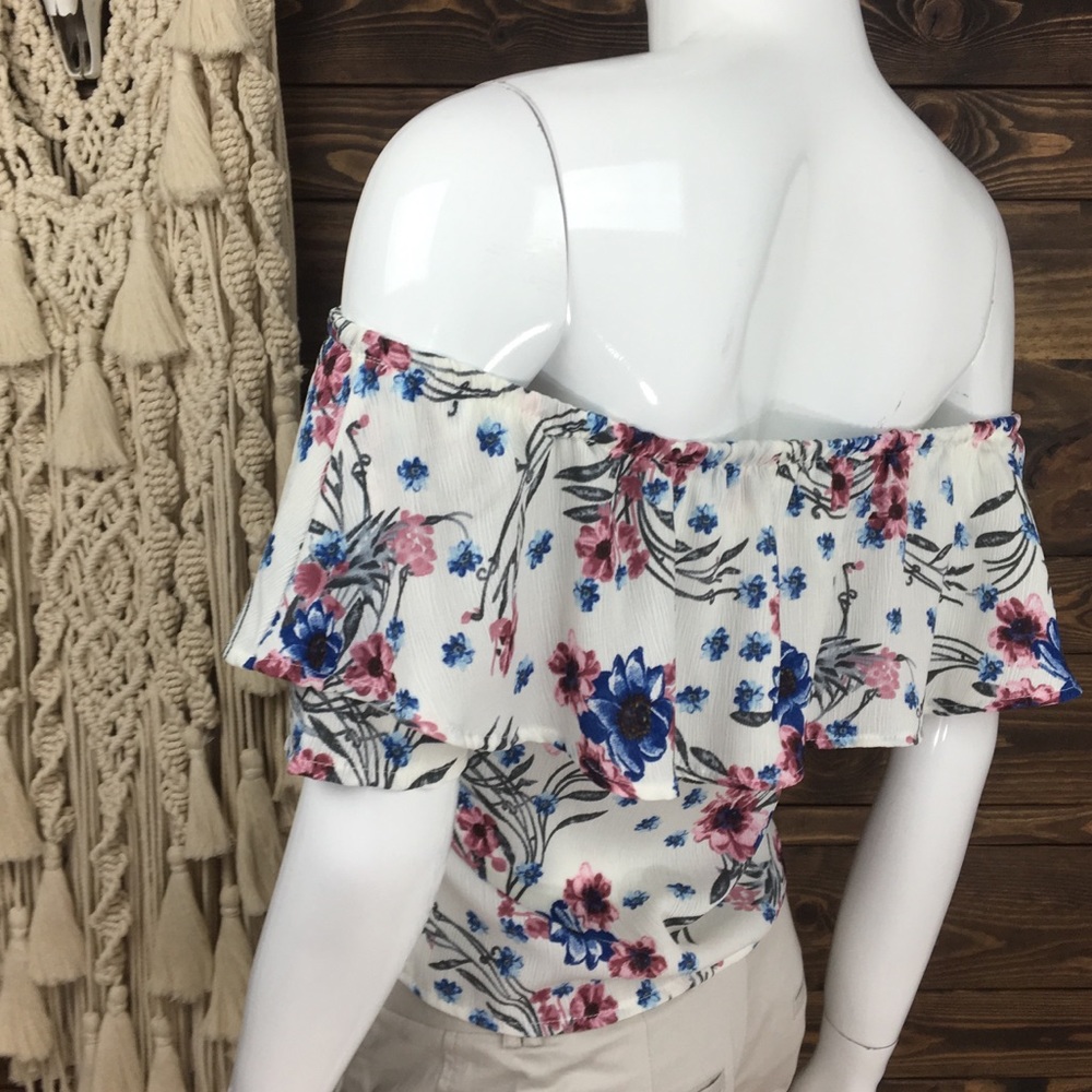 TeenBell | Off Shoulder Blouse Floral Pattern - Picture 3 of 7